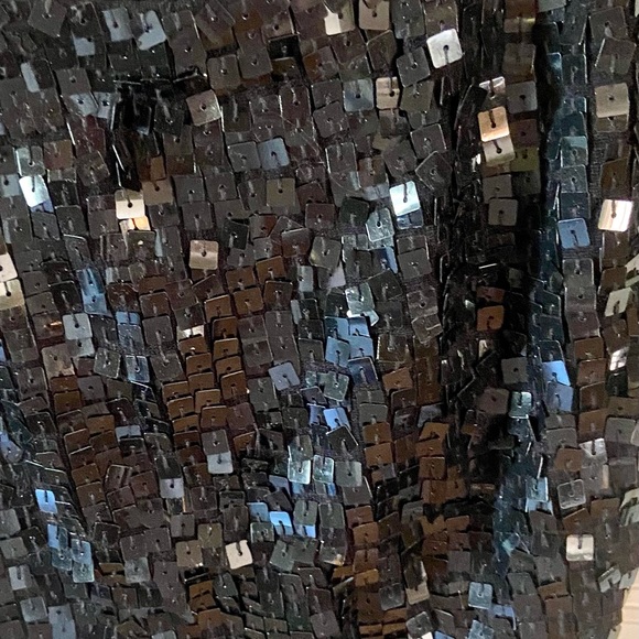 Cute little shirt to wear under jacket or sweater. Black size Medium. Never worn - Picture 3 of 5